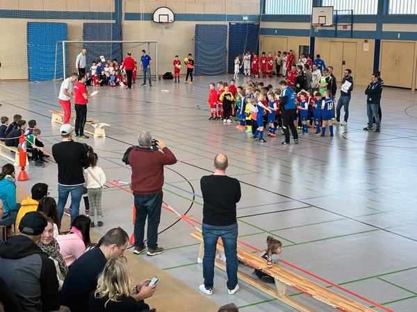 Arbeitseinsatz Sportplatz